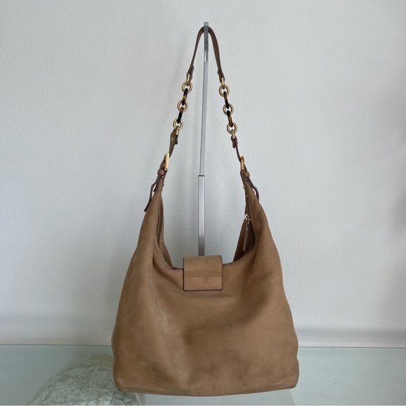 Fendi Mamma Baguette Suede Shoulder Bag – Tortoise & Gold Hardware - Picture 10 of 16